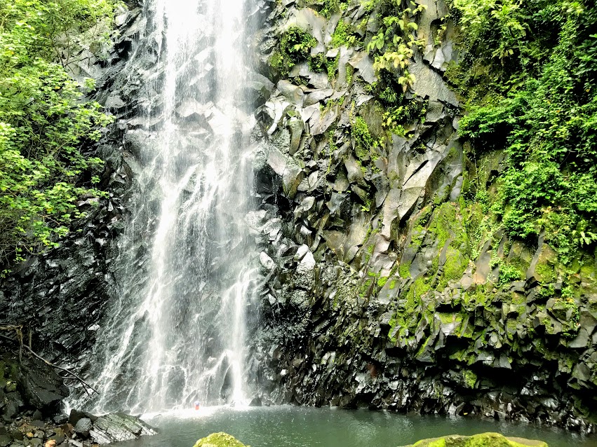 Nate Under Nu'uuli Falls