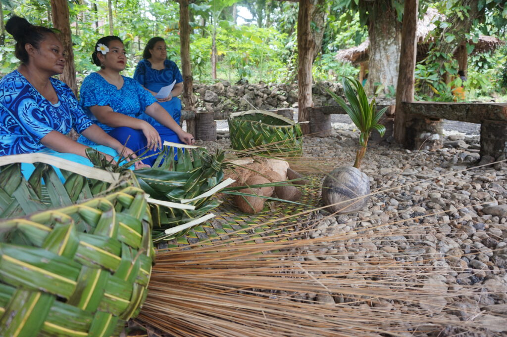 Samoan palm-frond woven baskets and ma'ilo